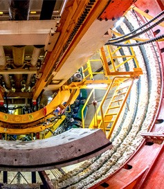 冠航手拉葫蘆在地鐵建設中對工作臺的吊裝固